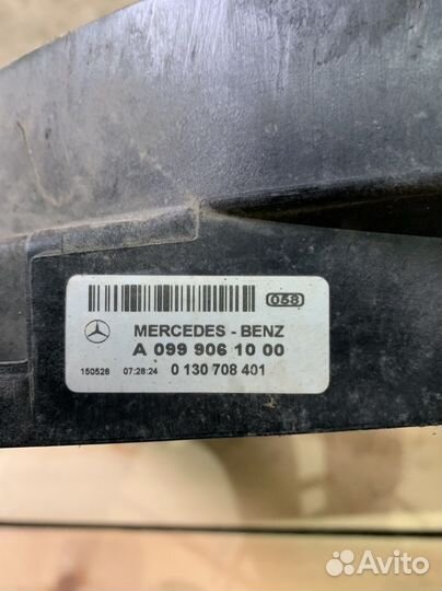 Дифузор радиатора C205 W205