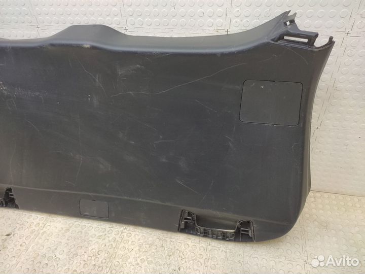 Обшивка двери задка Toyota Rav4 XA50 2018