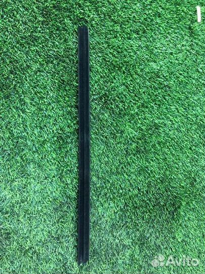 Уплотнитель стекла двери задний правый Bmw X1 E84