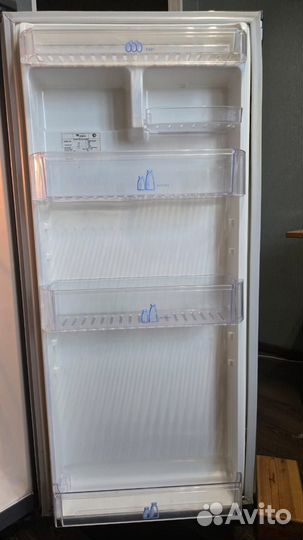 Холодильник whirlpool