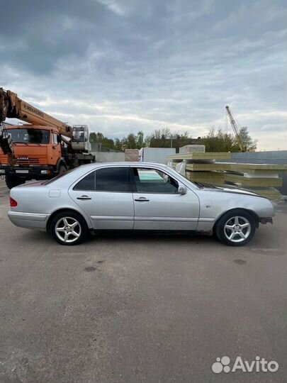 Mercedes-Benz E-класс 2.4 AT, 1998, 335 000 км