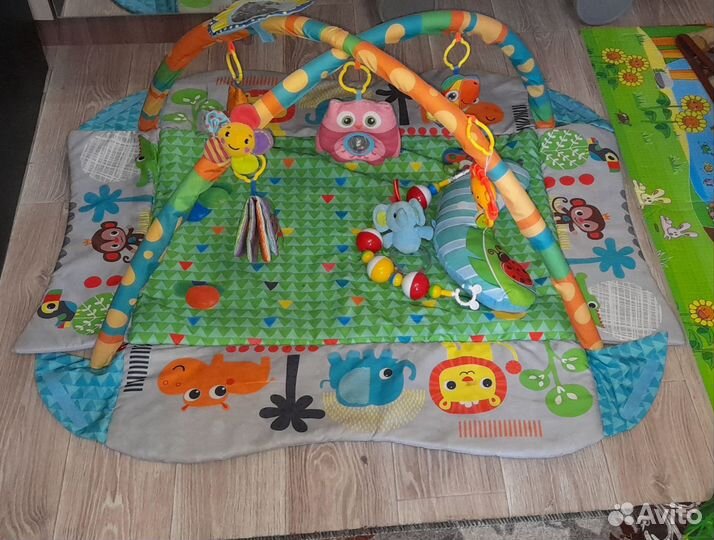 Развивающий коврик