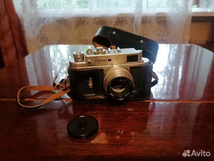 Продам фотоаппарат Зоркий-4