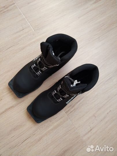 Ботинки для беговых лыж Nordway Skei 75 mm