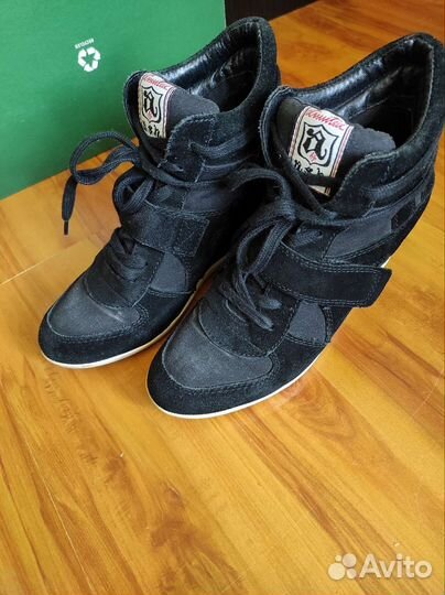 Ботинки (сникерсы) Ash