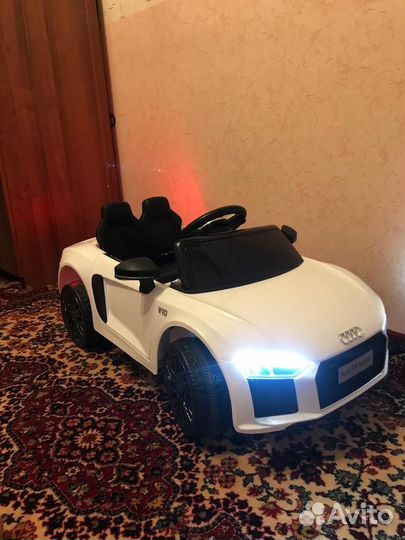 Детский электромобиль