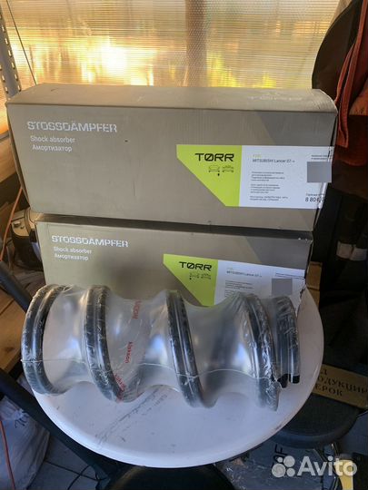 Запчасти на mitsubishi лансер10