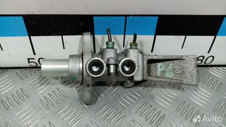 Б/У Цилиндр тормозной главный