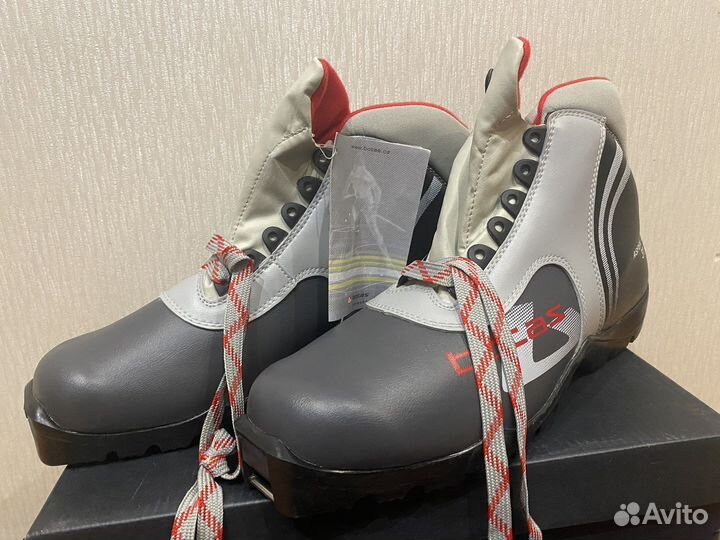 Лыжные ботинки botas