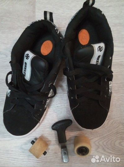 Кроссовки Heelys на роликах оригинальные