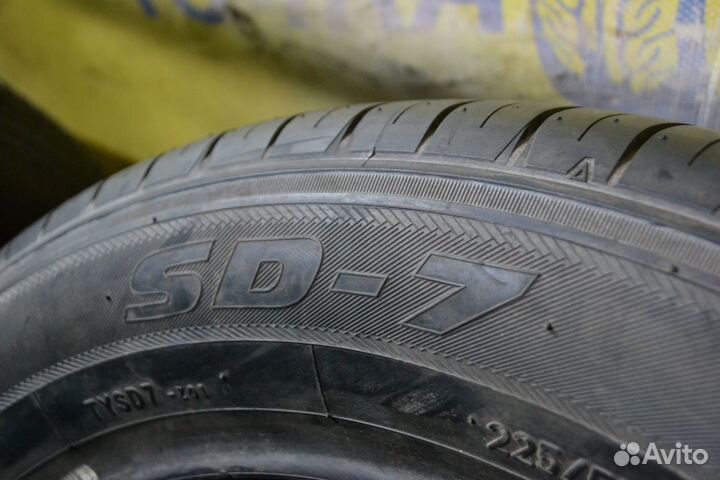 Toyo SD-7 225/55 R17