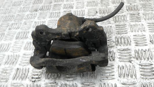 Суппорт тормозной передний правый opel corsa D (83