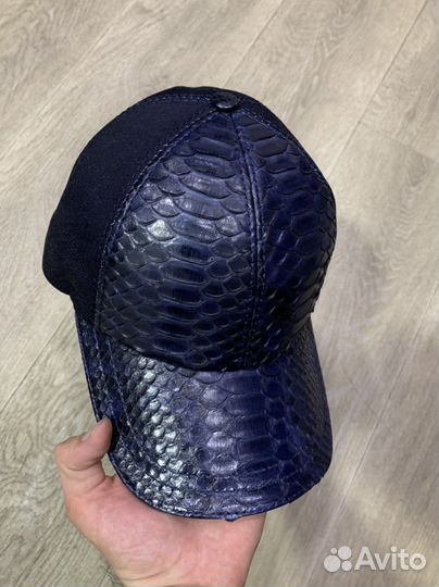 Кепки Бейсболки Питон, Изделия из питона