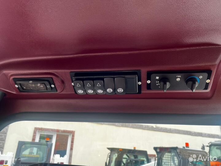 Мини-погрузчик Lonking CDM312, 2023