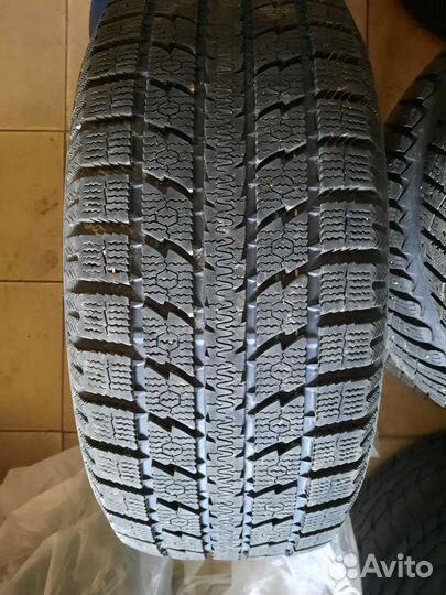 Toyo Observe GSi-5 235/55 R17