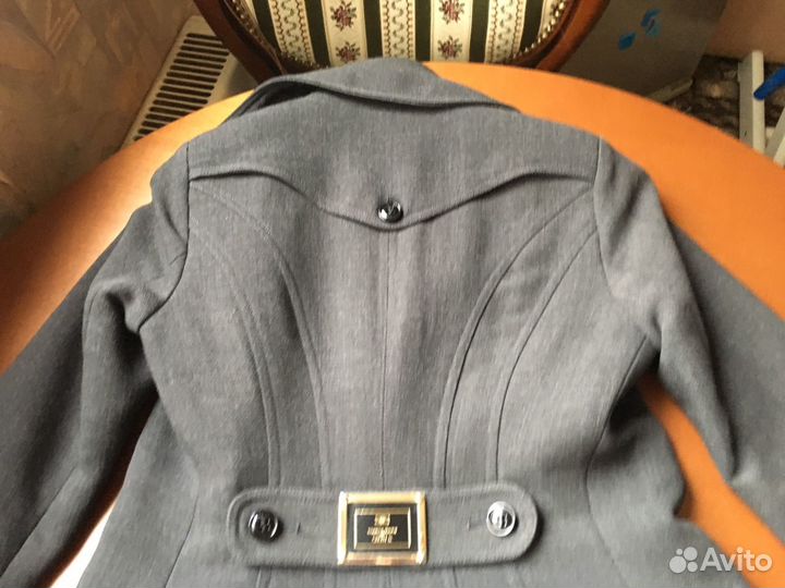 Пальто итальянское elisabetta franchi 40