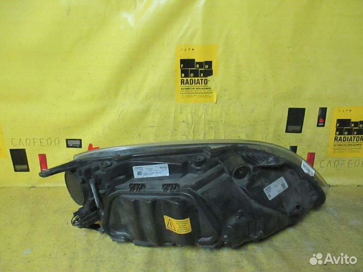 Фара на Volvo V40 MV