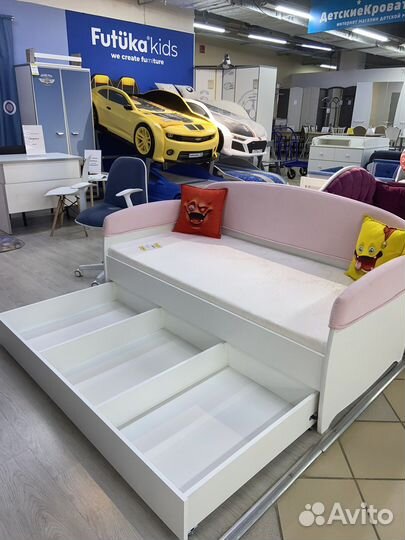 Детская кровать с матрасом