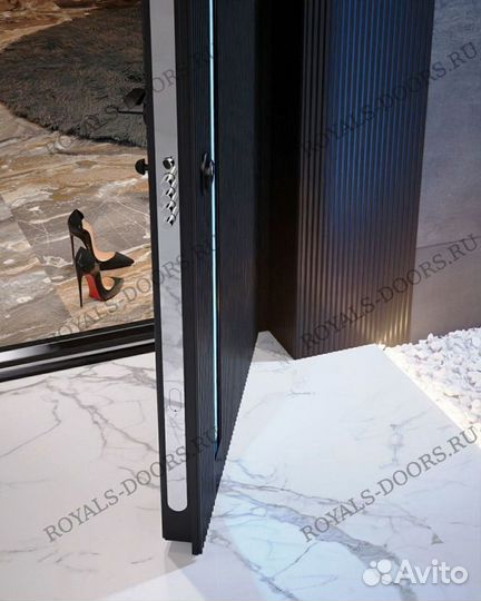 Дизайнерская металлическая входная дверь