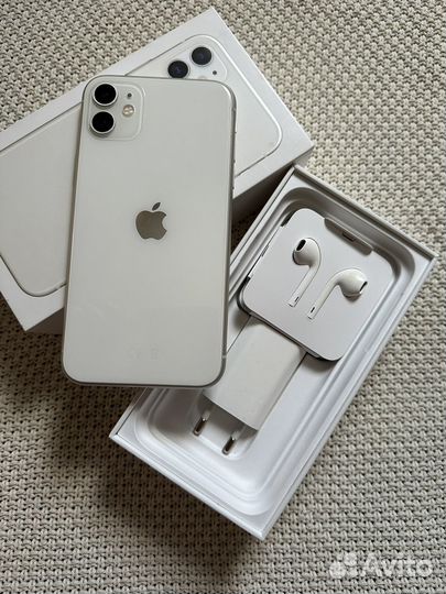 iPhone 11 64 GB White