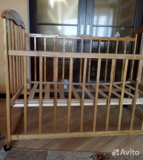 Кроватка детская