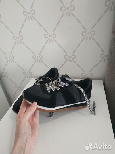 Кроссовки zara 39