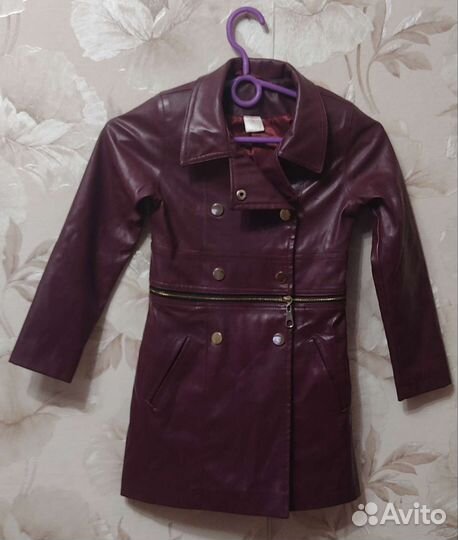 Кожаный плащ на девочку