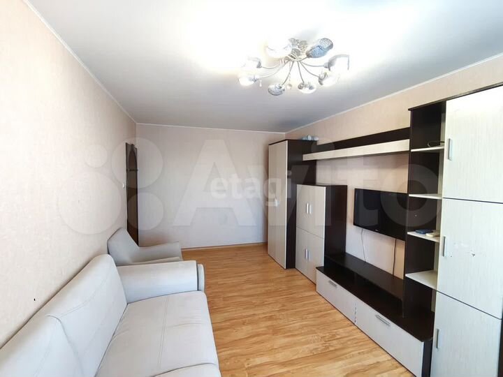 2-к. квартира, 56 м², 5/5 эт.
