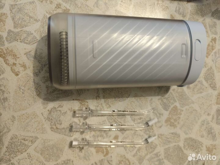 Портативный ирригатор Philips HX3331