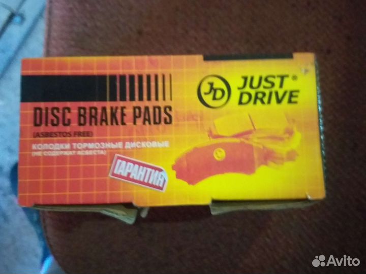 Колодки тормозные передние