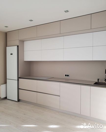 Кухня угловая с тонкой столешницей