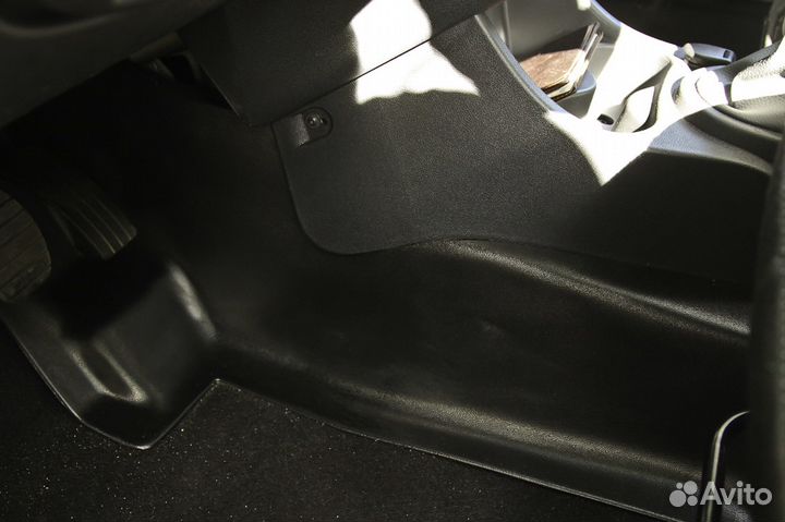 Накладки защитные на центр тоннель Лада Ларгус