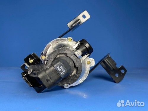 Противотуманная фара правая