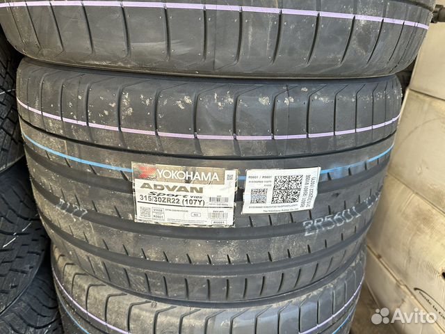 Yokohama Advan Sport V105 315/30 R22 107Y