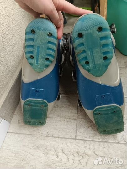 Ботинки для горных лыж женские