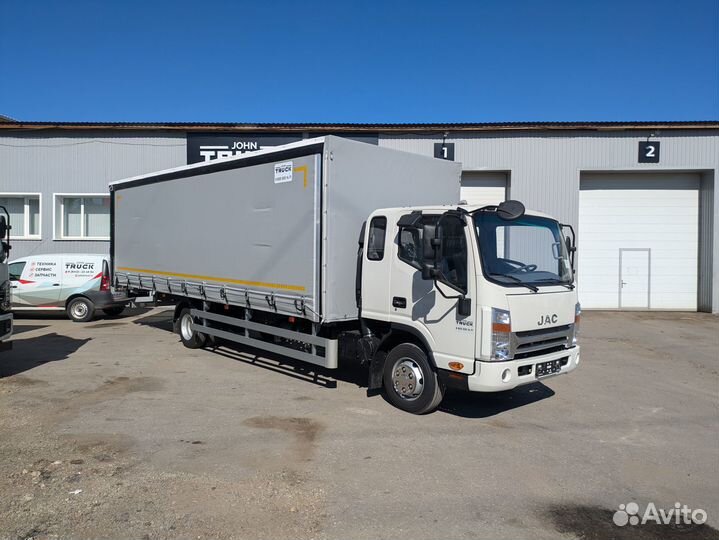 Тентованный грузовик 50 м³ Автомеханический завод на JAC N90, 2024