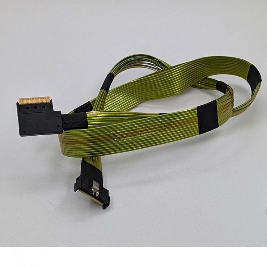 [02YE430] Кабель Lenovo, 840mm, Pcie