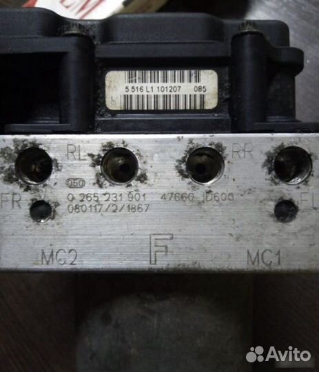 Блок ABS Nissan Qashqai J10