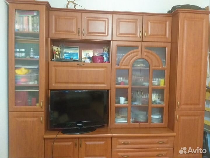 Стенка в гостиную бу