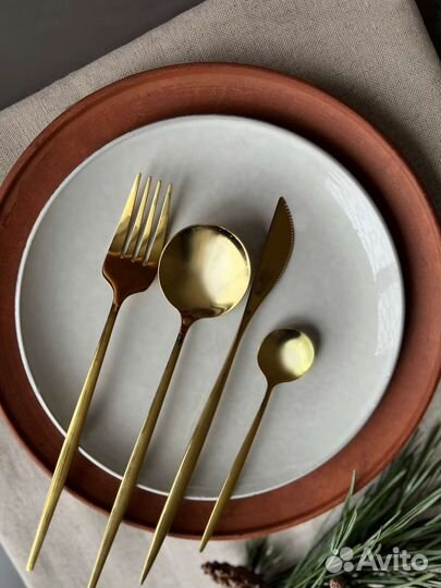 Набор столовых приборов на подарок