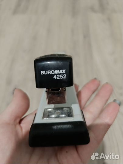 Большой Степлер buromax