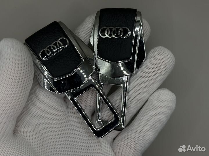 Заглушка ремня безопасности Audi 1 шт