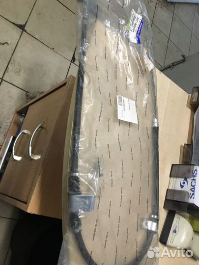 Трос ручного тормоза ssangyong actyon/kyron прав