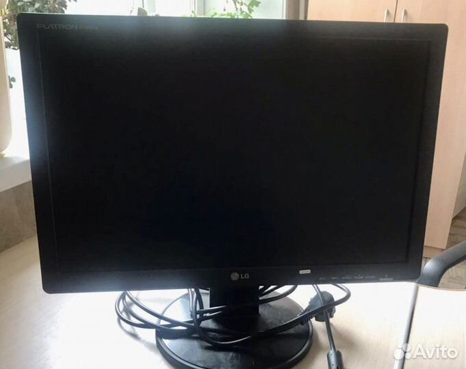 Монитор LG flatron 19