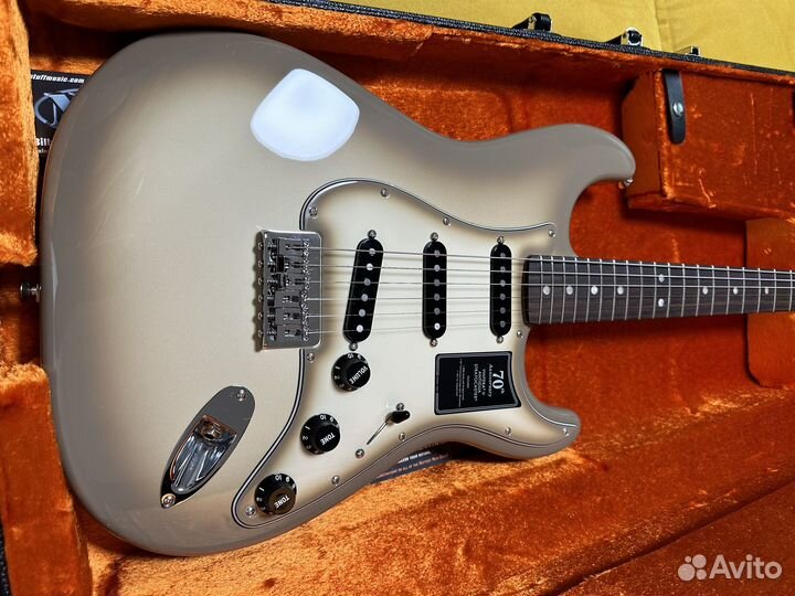 Fender Vintera 2 Antigua Stratocaster