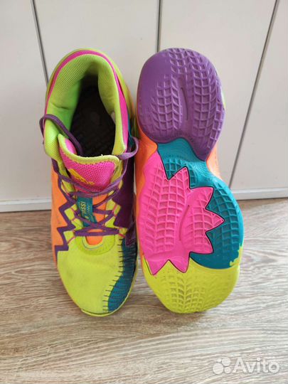 Баскетбольные кроссовки adidas 43 размер