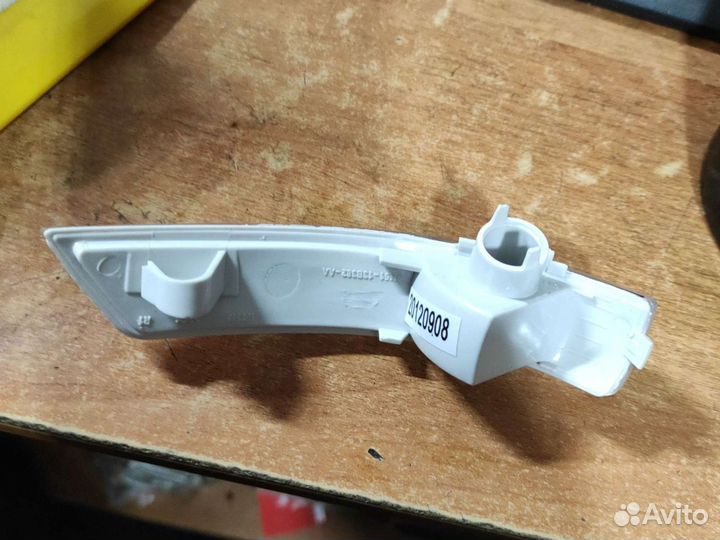 Повторитель в зеркало Форд Фокус 3, правый