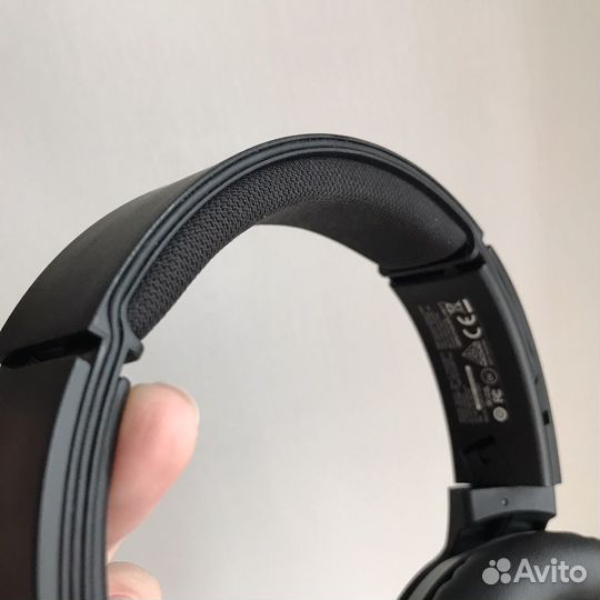 Беспроводные наушники Philips