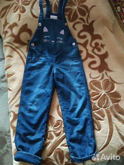 Джинсовый комбинезон для девочки