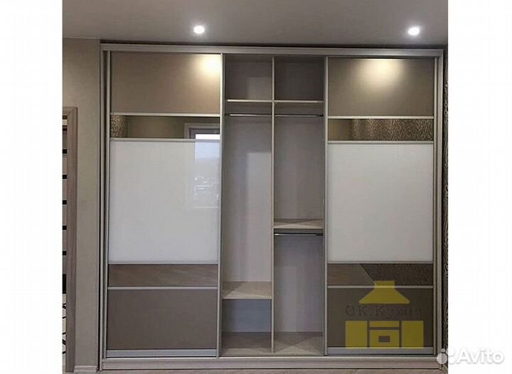 Шкаф двухстворчатый